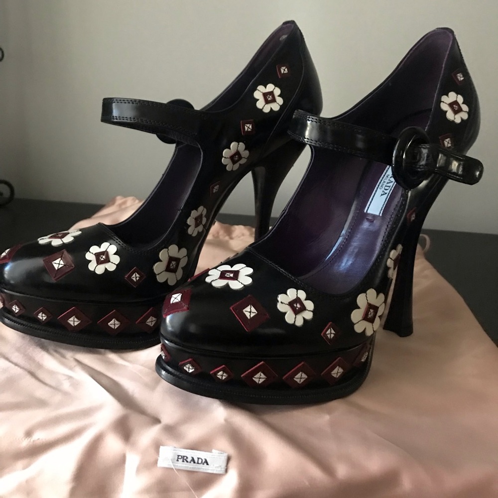 NEW! PRADA black leather Mary Janes size 38